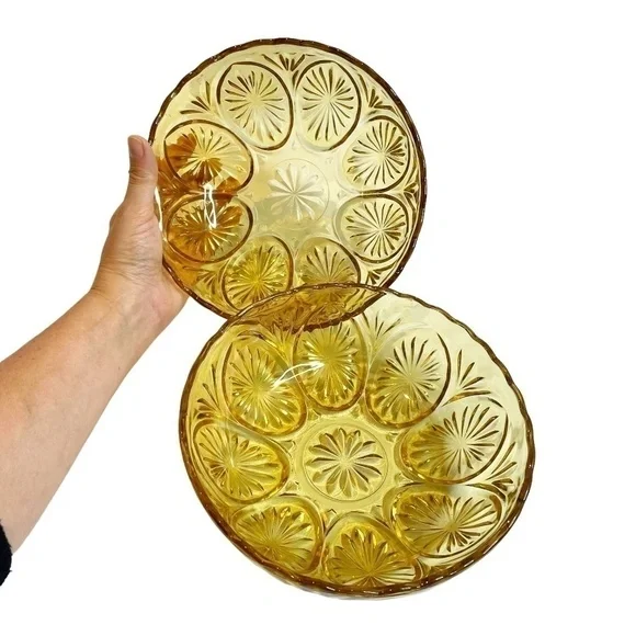 2 Vintage Indiana Glass Co Star Cameo Medallion Yellow Bowls 💛 - Picture 8 of 10